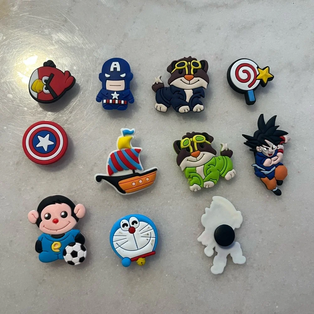 Lote Assorted Cartoon‎ Character Shoe Charms